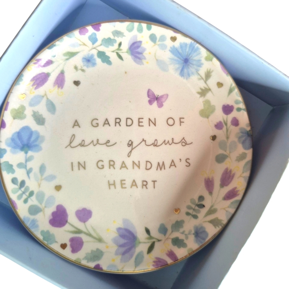 Deluxe Trinket Tray For Grandma A Garden Of Love Grows In Grandma's Heart Eccolo